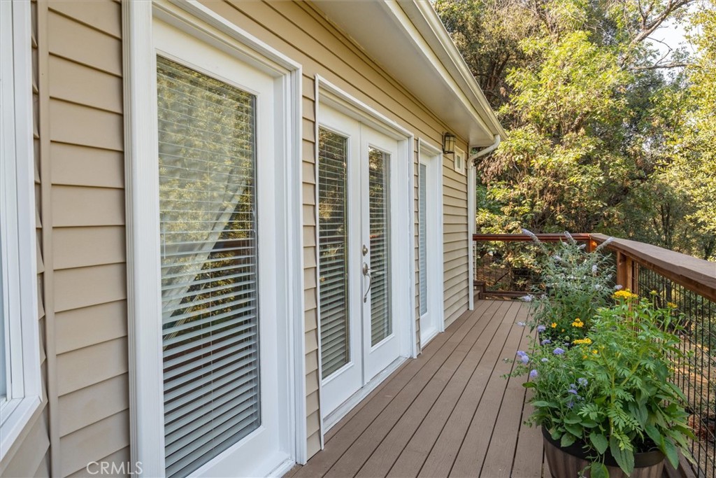 39309 Forest Park Ln, Oakhurst, CA 93644