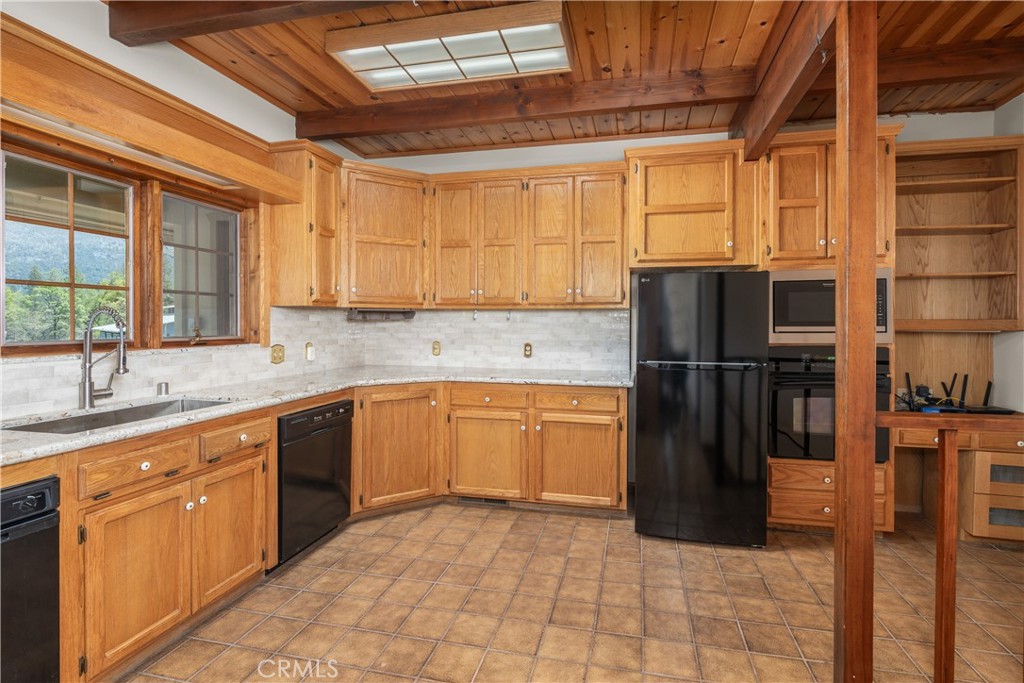4904 Sierra Pines Dr, Mariposa, CA 95338