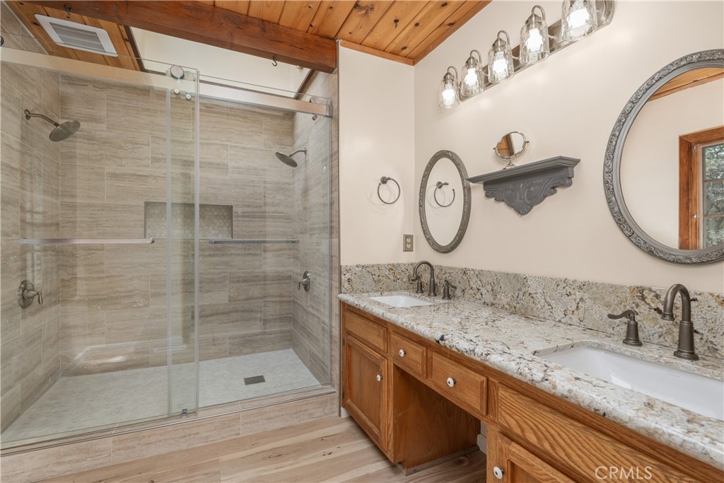 4904 Sierra Pines Dr, Mariposa, CA 95338