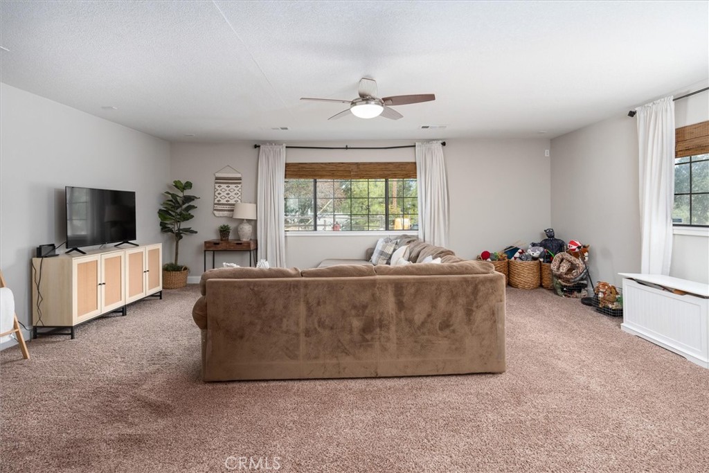 29280 Glacier Dr, Coarsegold, CA 93614