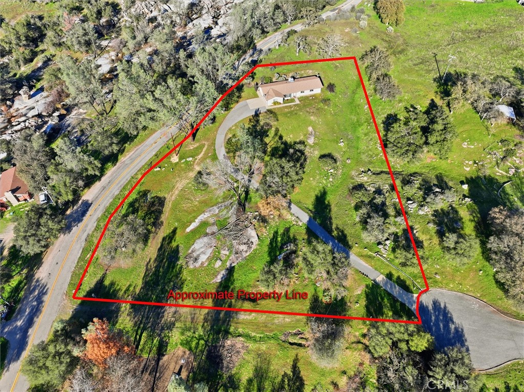 29951 N Lilley Way, Coarsegold, CA 93614