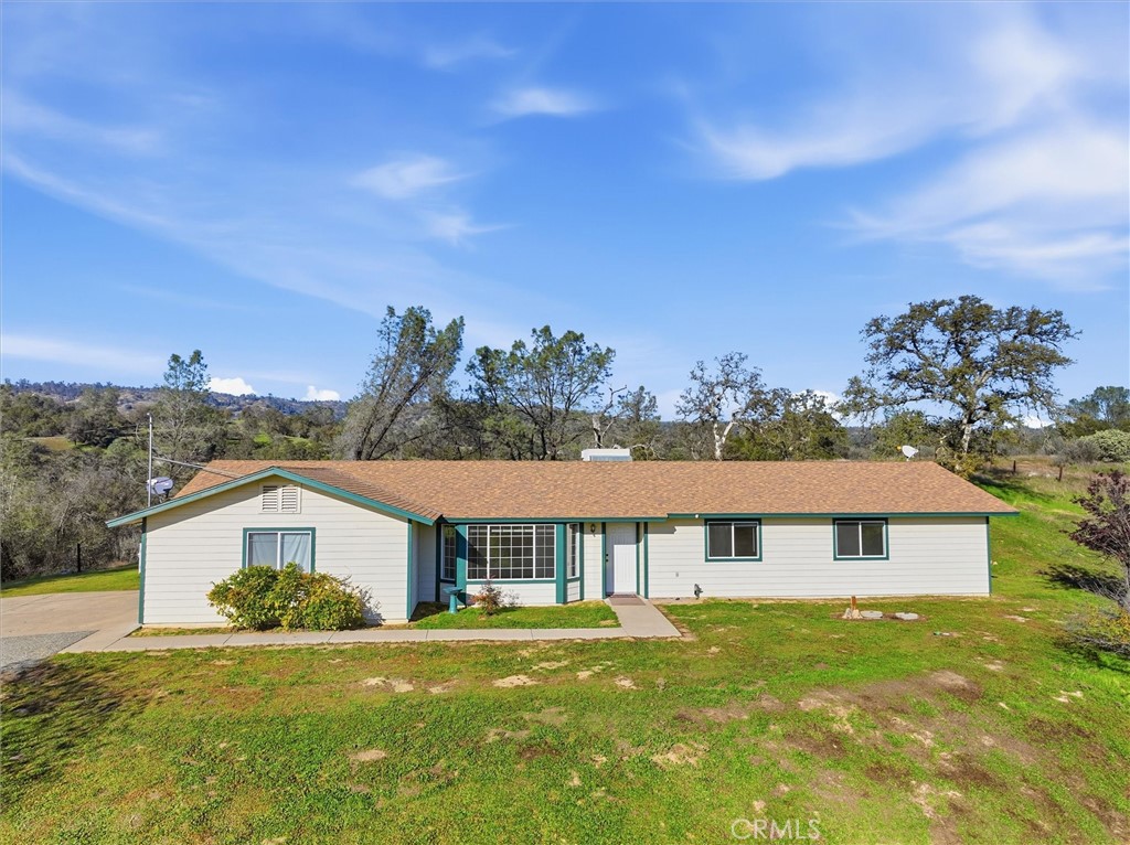 29951 N Lilley Way, Coarsegold, CA 93614