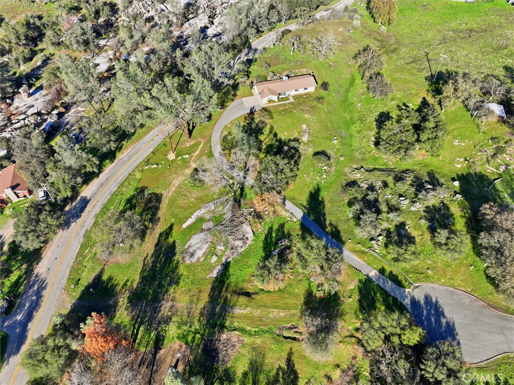 29951 N Lilley Way, Coarsegold, CA 93614