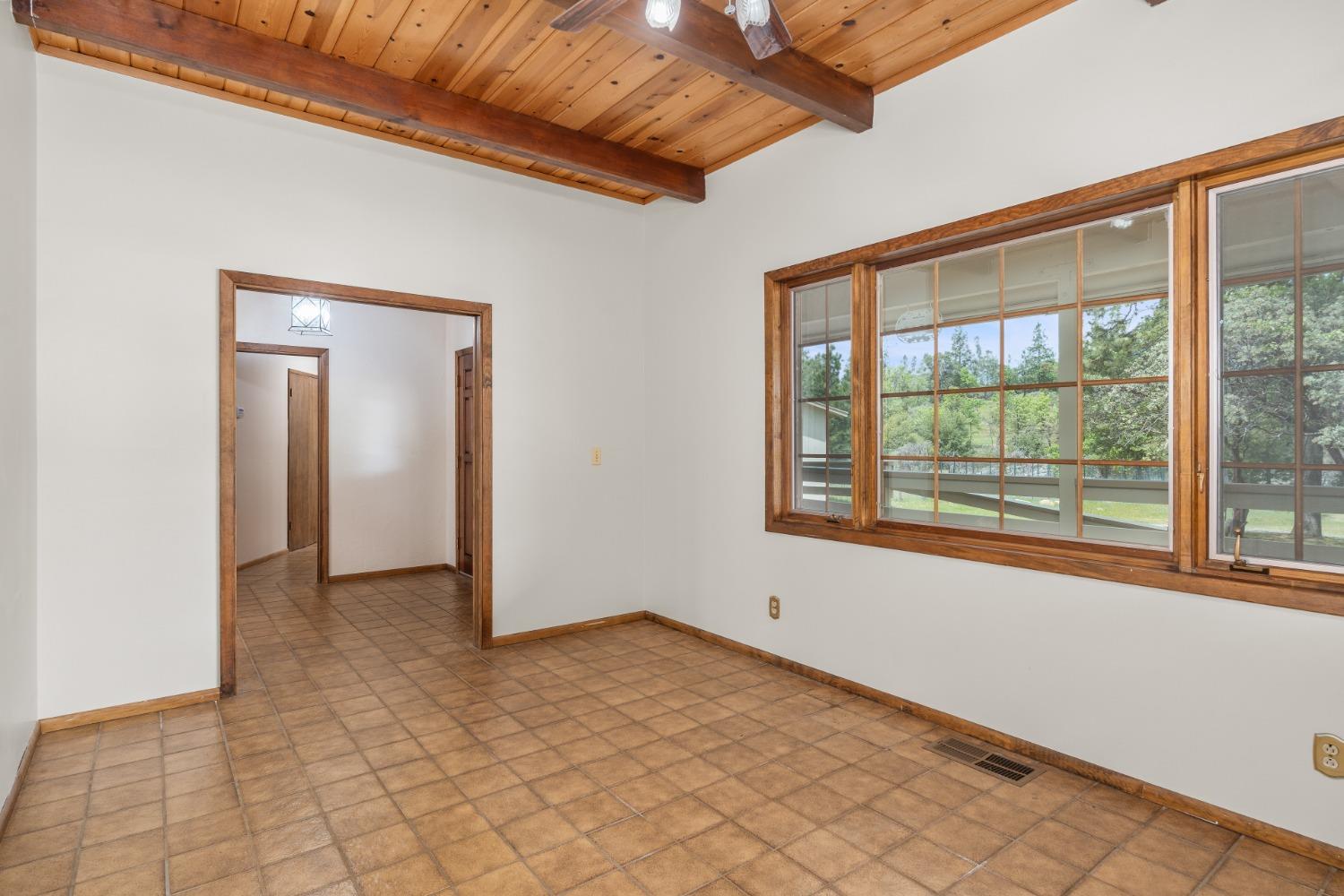 4904 Sierra Pines Dr, Mariposa, CA 95338