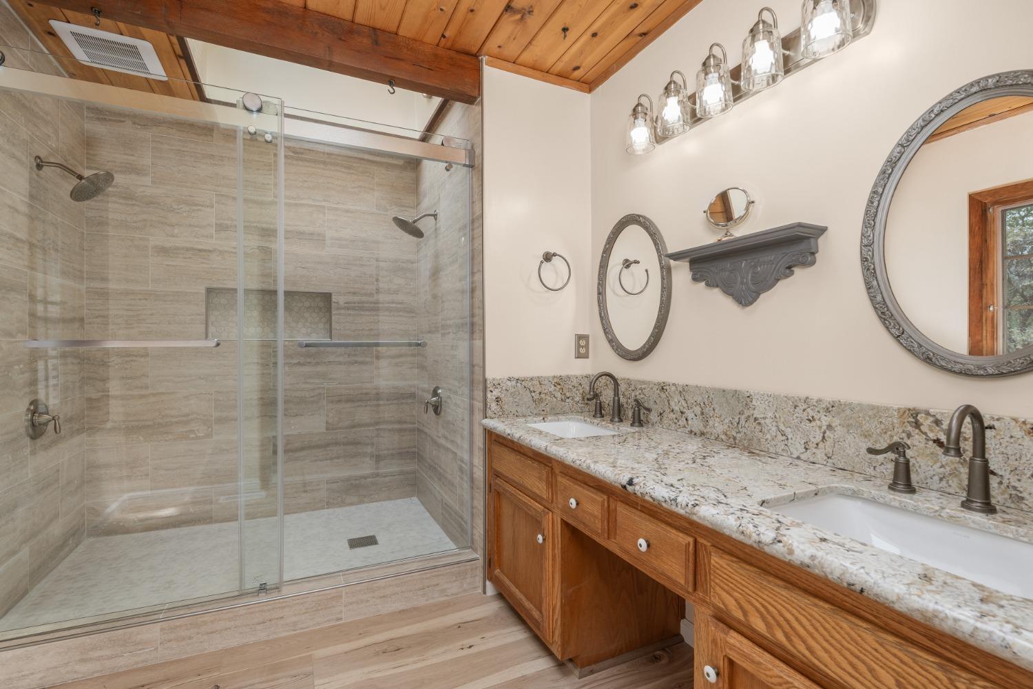 4904 Sierra Pines Dr, Mariposa, CA 95338