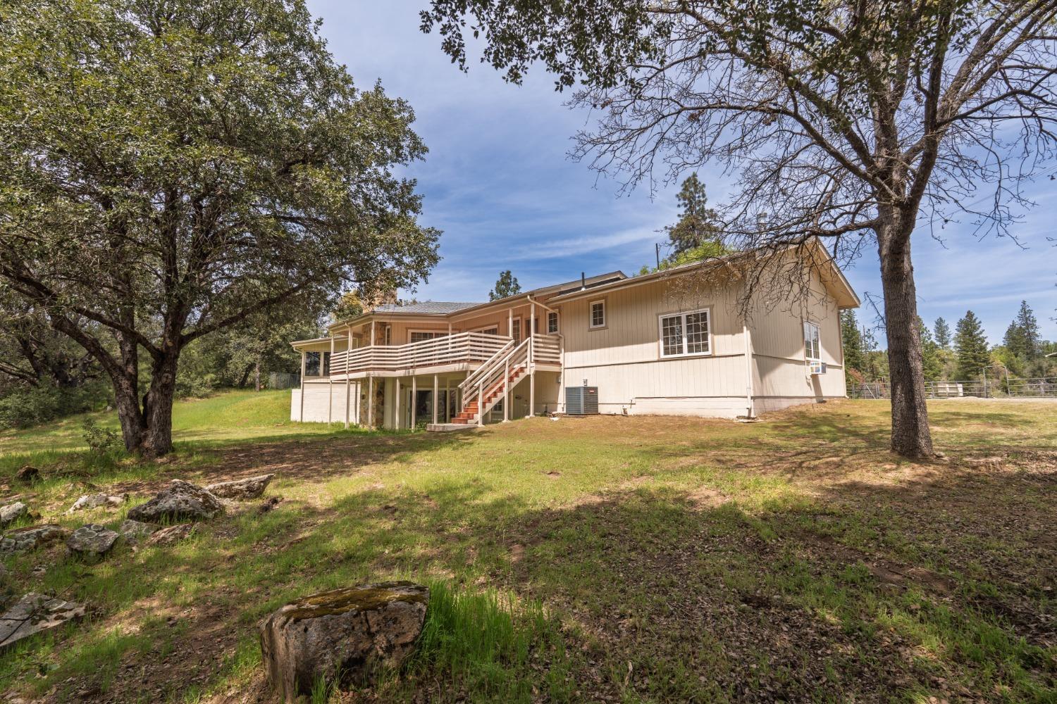4904 Sierra Pines Dr, Mariposa, CA 95338