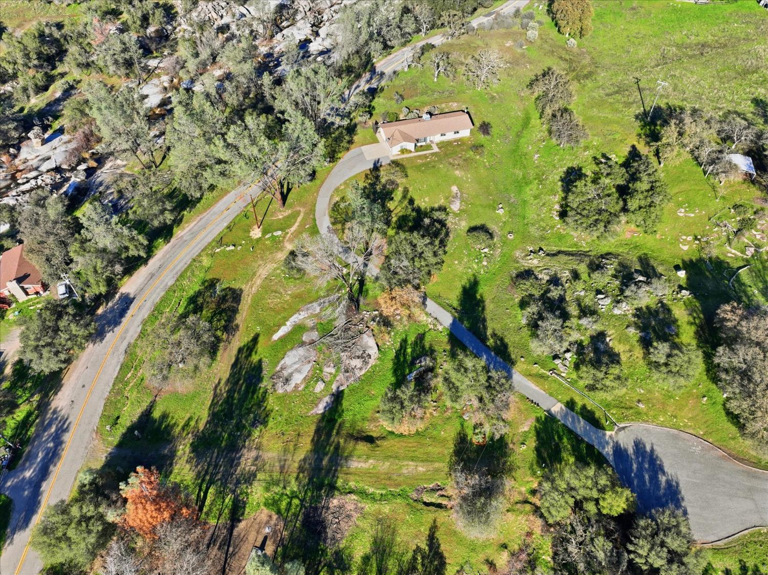 22951 N Lilley Way, Coarsegold, CA 93614