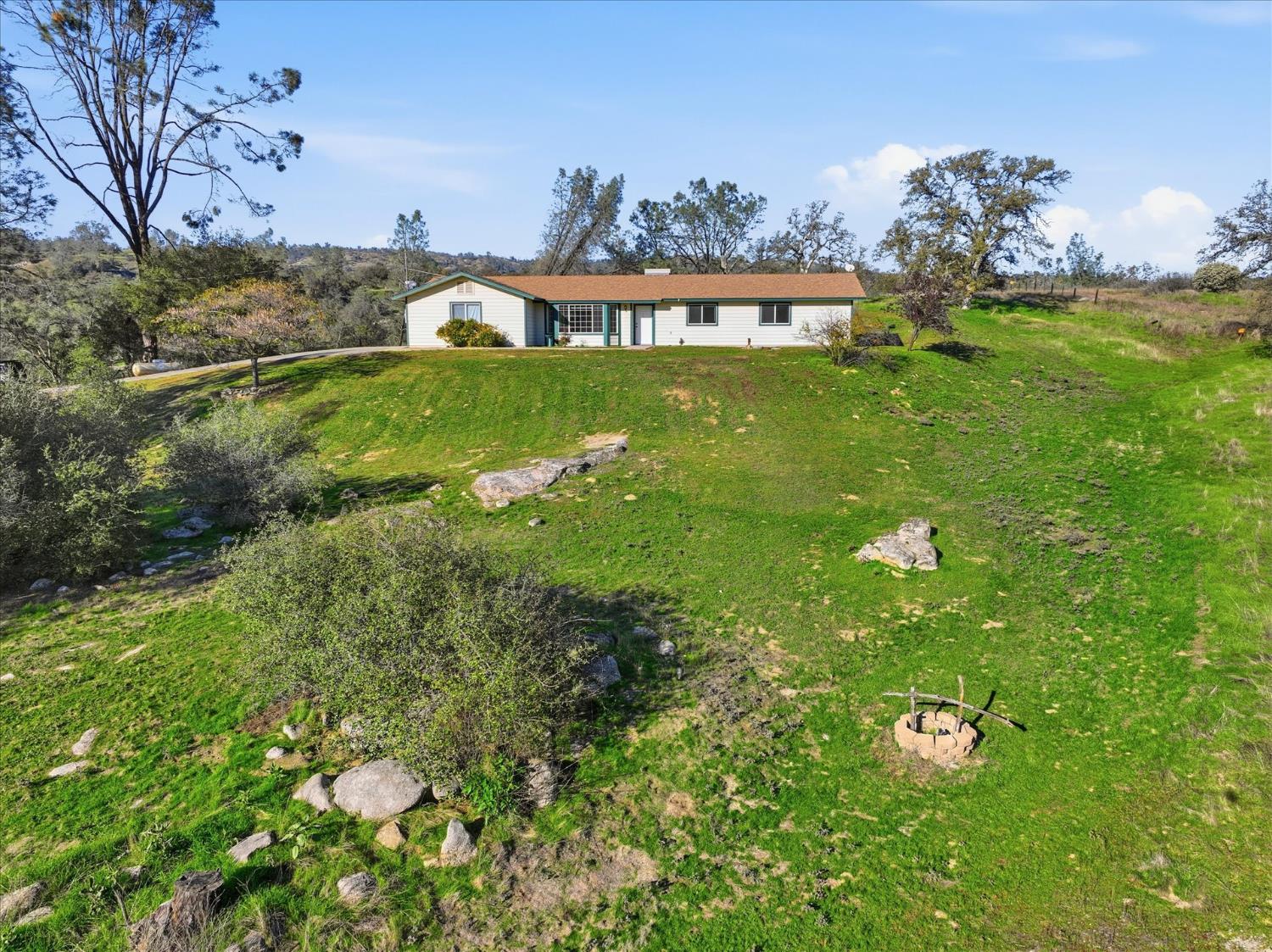 22951 N Lilley Way, Coarsegold, CA 93614