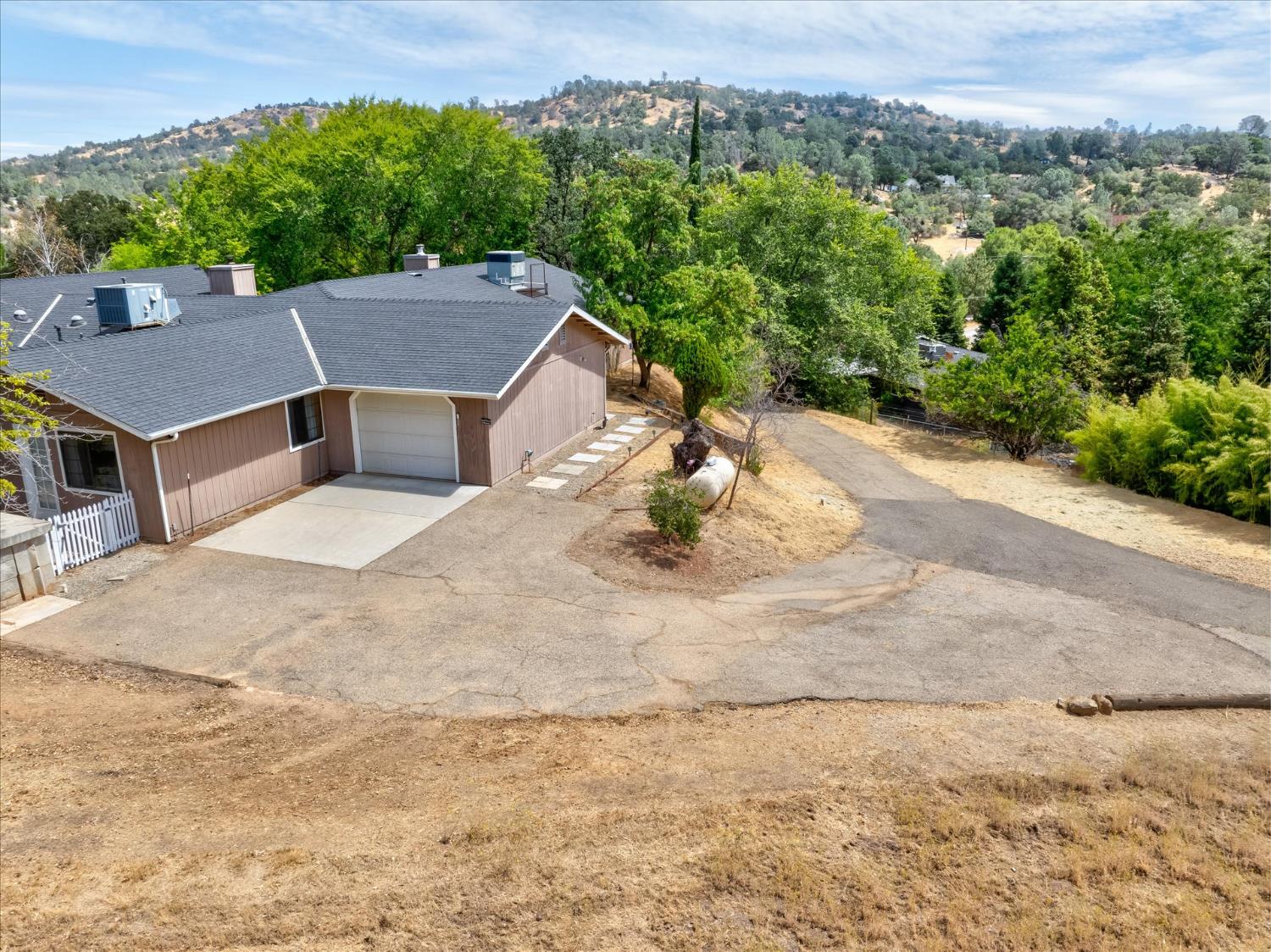 29280 Glacier Dr, Coarsegold, CA 93614