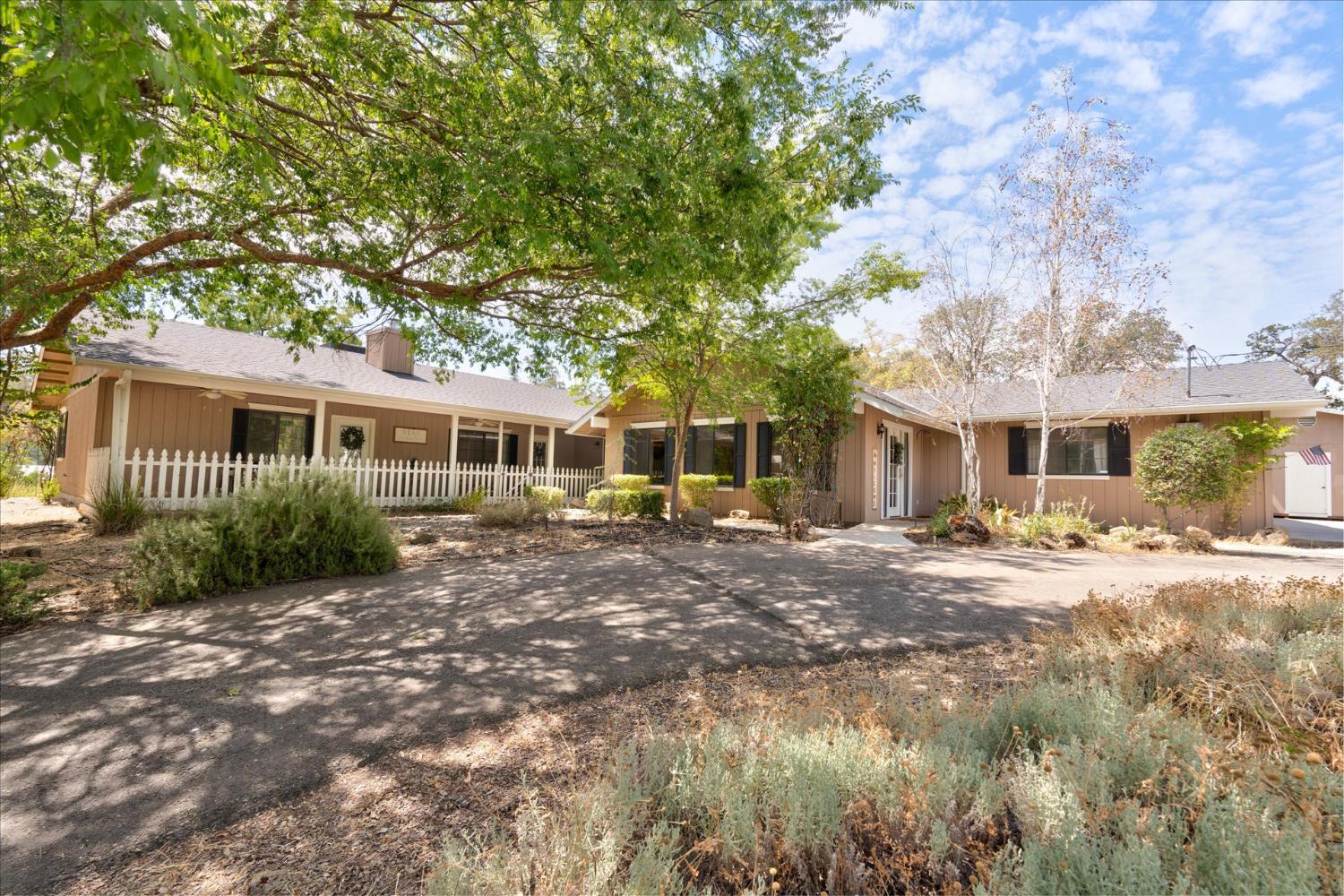 29280 Glacier Dr, Coarsegold, CA 93614