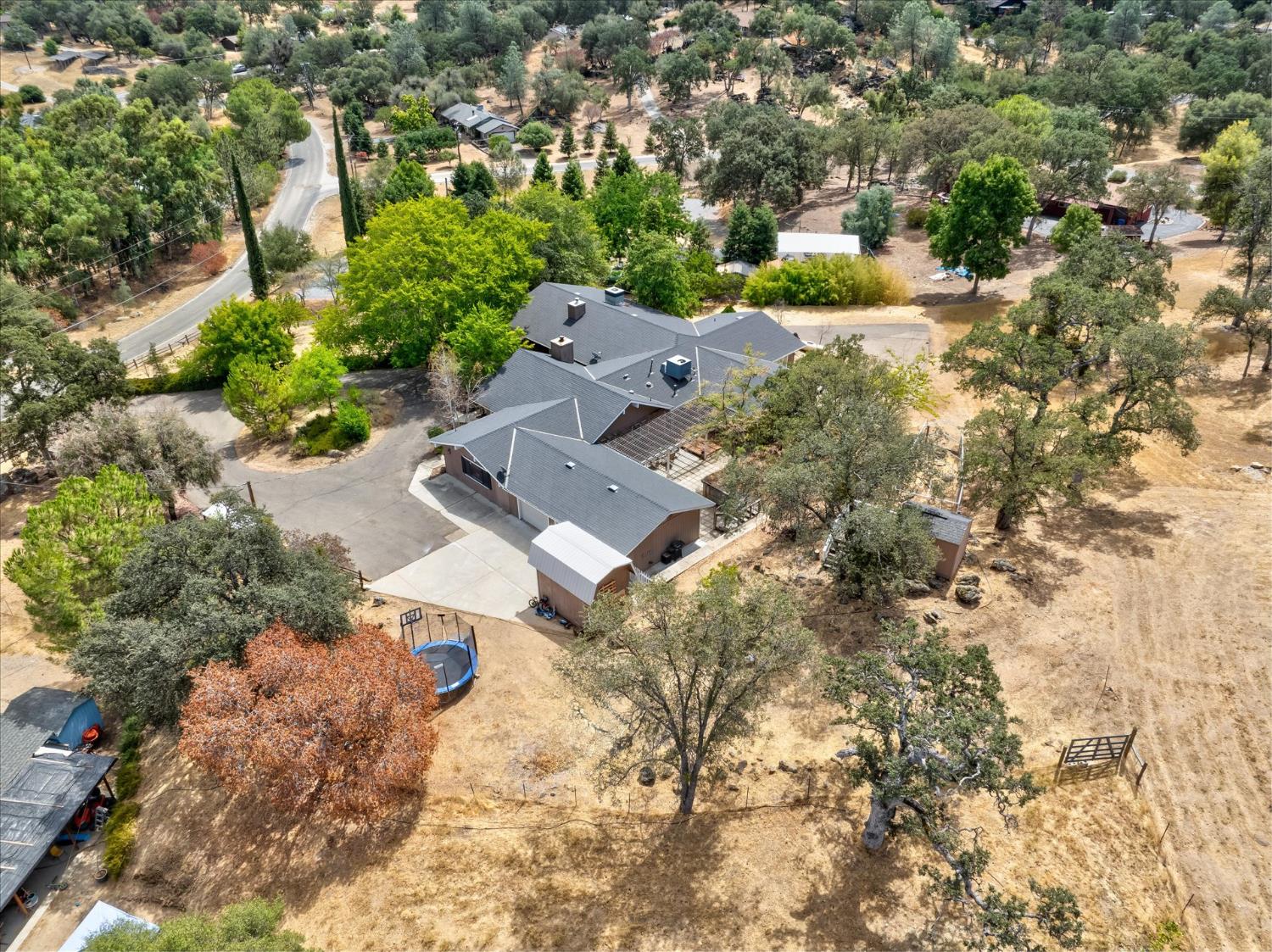 29280 Glacier Dr, Coarsegold, CA 93614