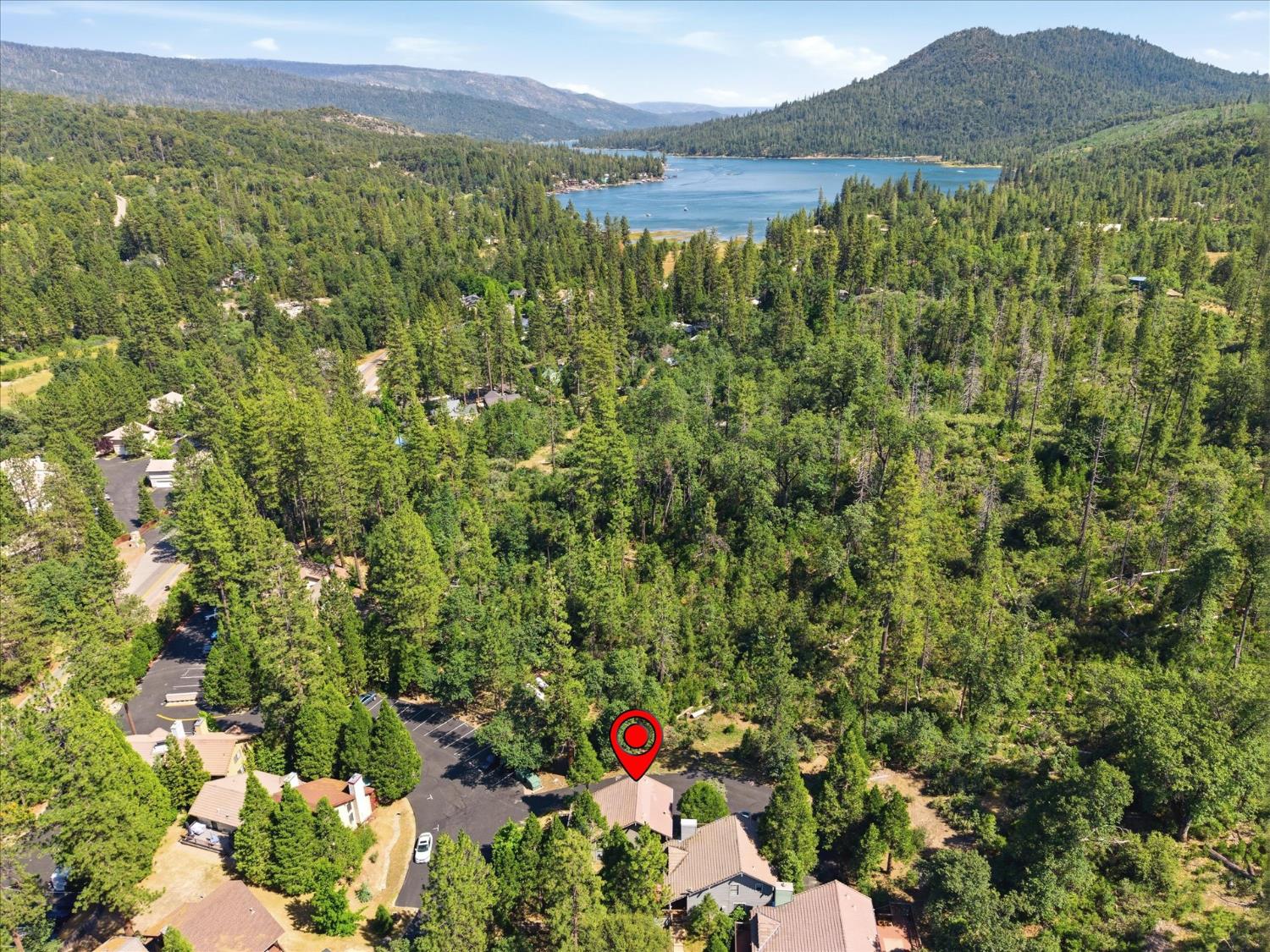 40518 Saddleback Rd, Bass Lake, CA 93604