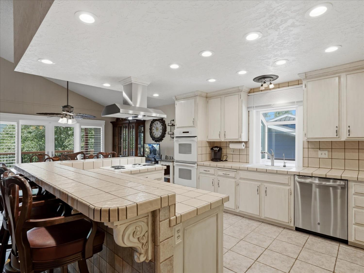 37516 Road 274, Bass Lake, CA 93604