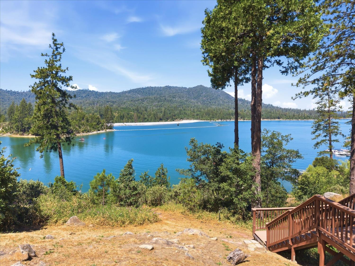 37516 Road 274, Bass Lake, CA 93604