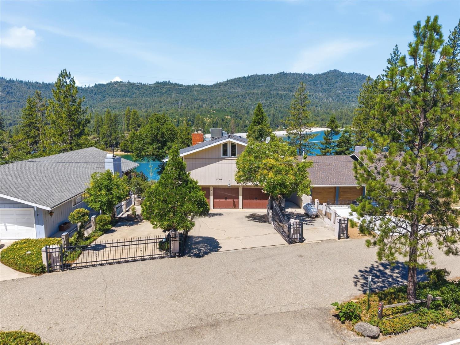37516 Road 274, Bass Lake, CA 93604